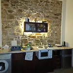 Daire Stone House Classic
