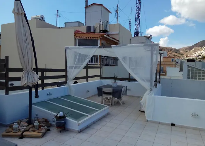 Stone House Classic 아파트 에르무폴리